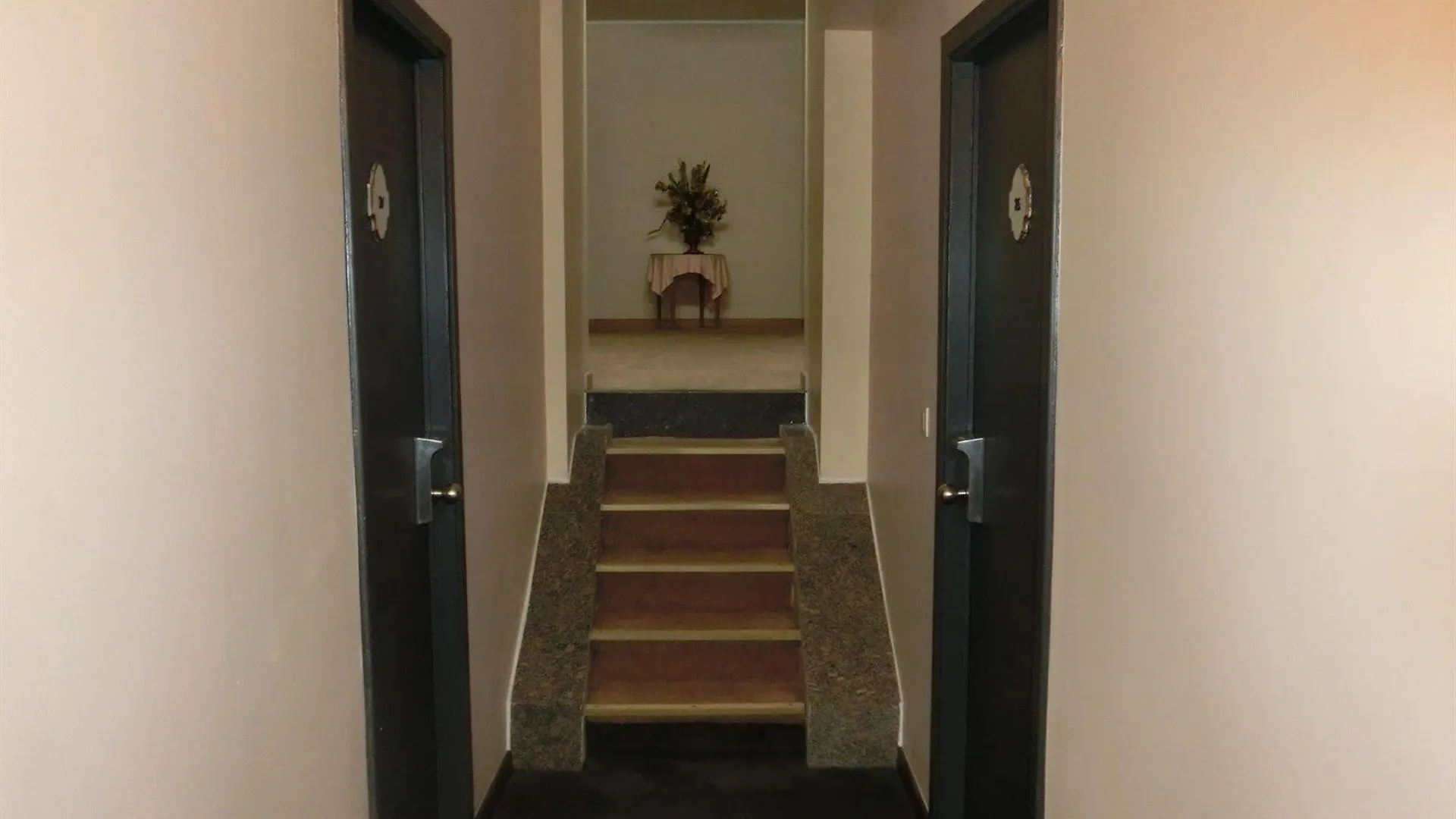 Hotel Bentley Schaerbeek 2*, Bruxelles
